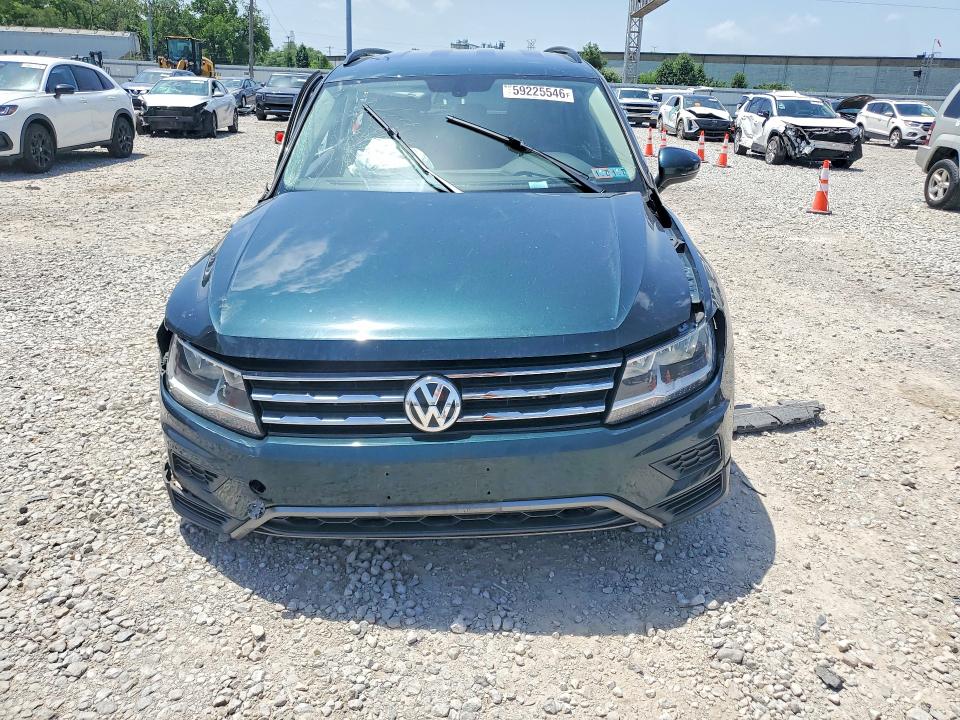 Photo 5 from auction – 2018 VOLKSWAGEN TIGUAN with VIN 3VV2B7AX5JM155246