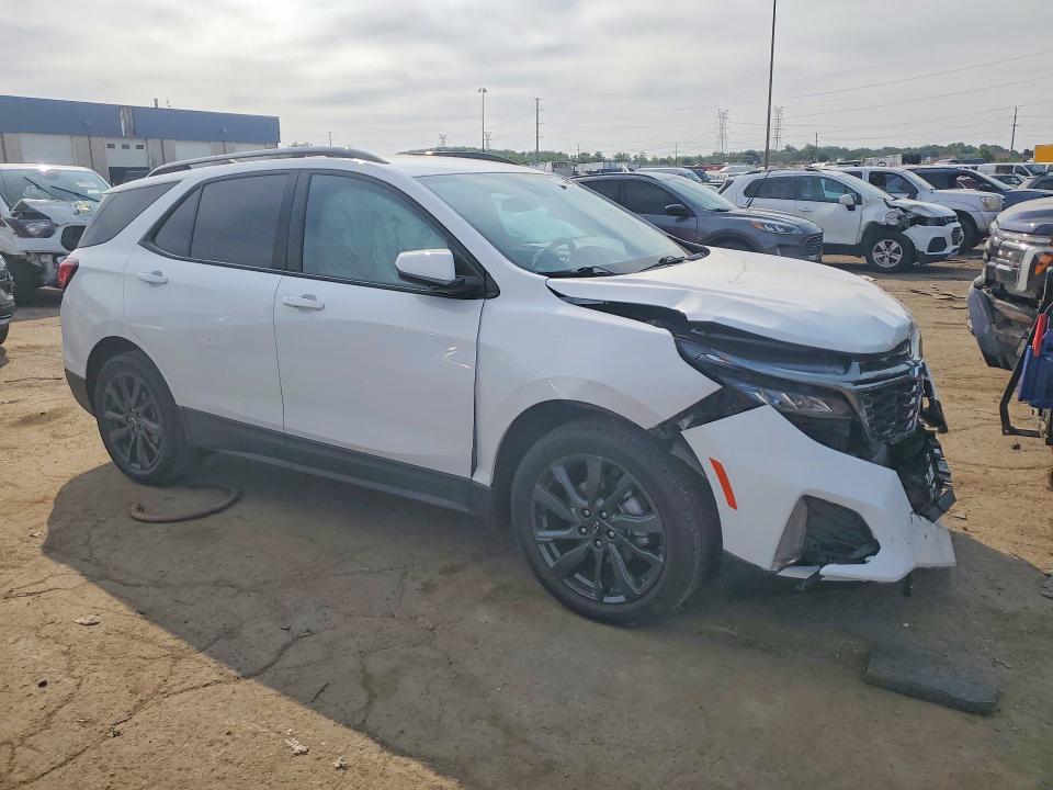 Photo 4 from auction – 2022 CHEVROLET EQUINOX with VIN 3GNAXMEV7NS200358