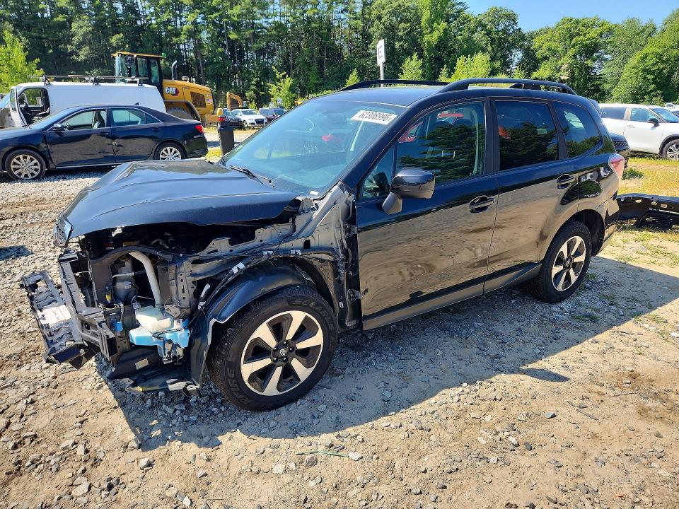 SUBARU FORESTER 2018 with VIN JF2SJAEC2JH496695 - Photo from auction
