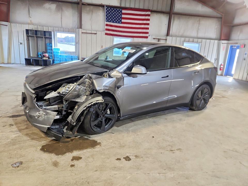 TESLA MODEL Y 2026 con VIN 7SAYGDEE8TA702258 - Foto de la subasta