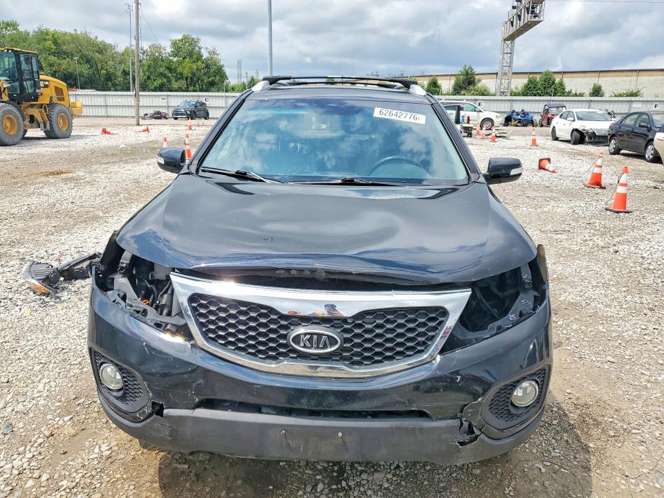 Photo 5 from auction – 2013 KIA SORENTO with VIN 5XYKT3A65DG417005