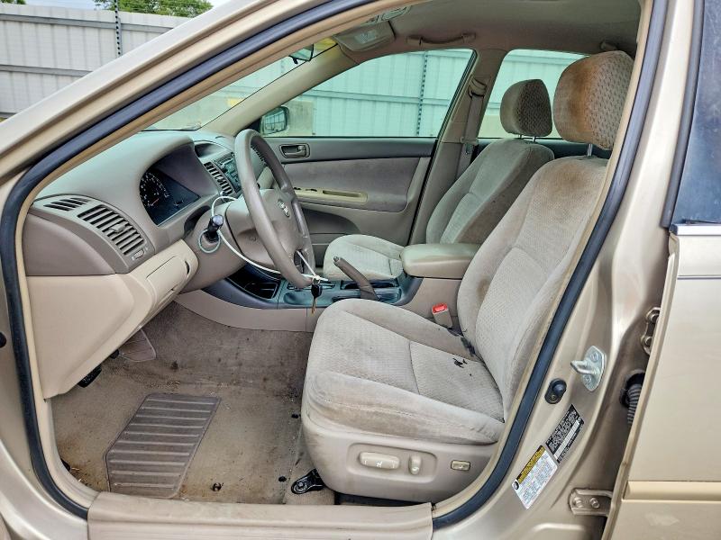 Photo 7 from auction – 2004 TOYOTA CAMRY with VIN 4T1BE32K74U907574