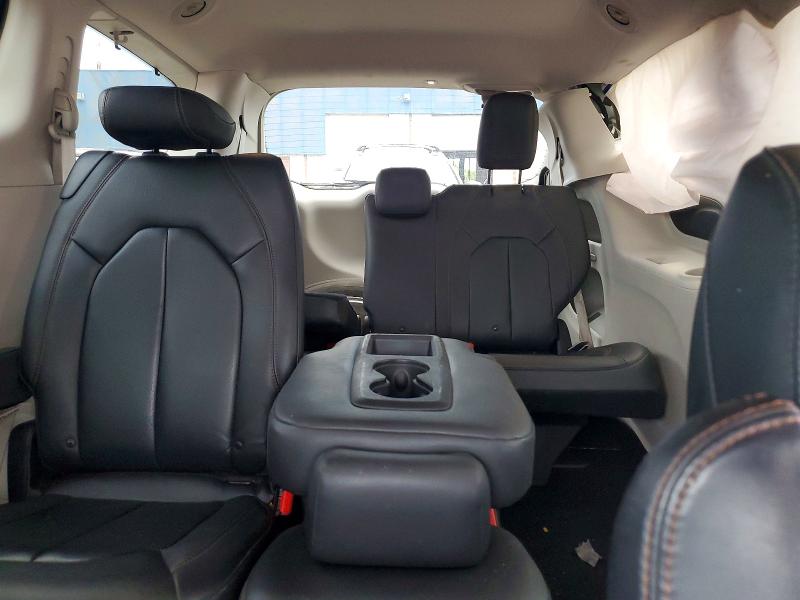 Photo 10 from auction – 2019 CHRYSLER PACIFICA with VIN 2C4RC1BG5KR526180