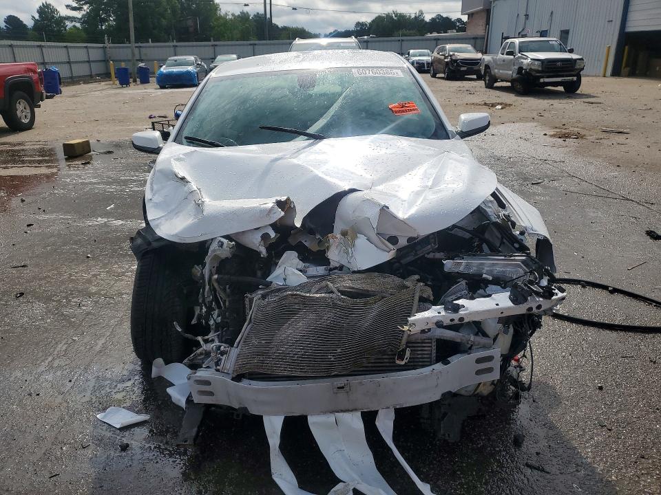 Photo 5 from auction – 2018 CHEVROLET MALIBU with VIN 1G1ZD5ST4JF287897