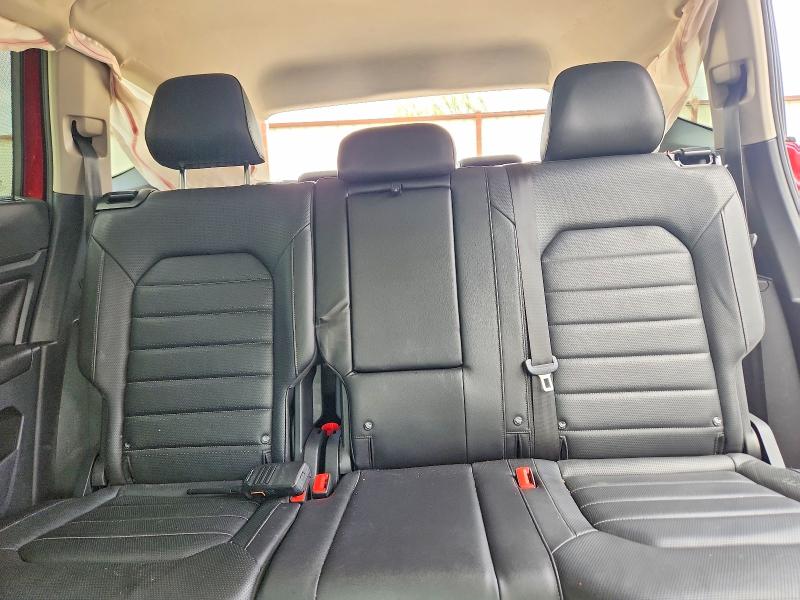 Photo 10 from auction – 2018 VOLKSWAGEN ATLAS with VIN 1V2NR2CA0JC558070