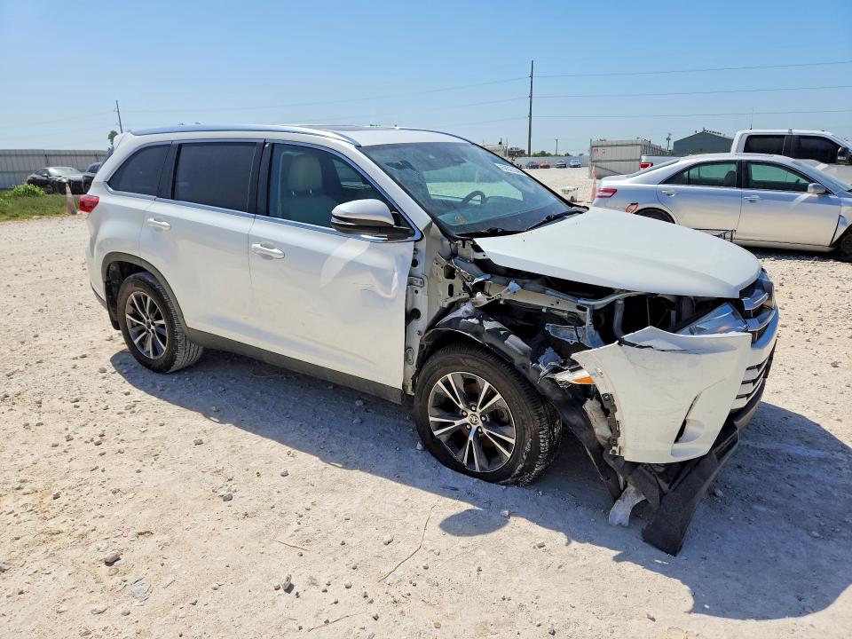 Photo 4 from auction – 2019 TOYOTA HIGHLANDER with VIN 5TDKZRFH2KS369457