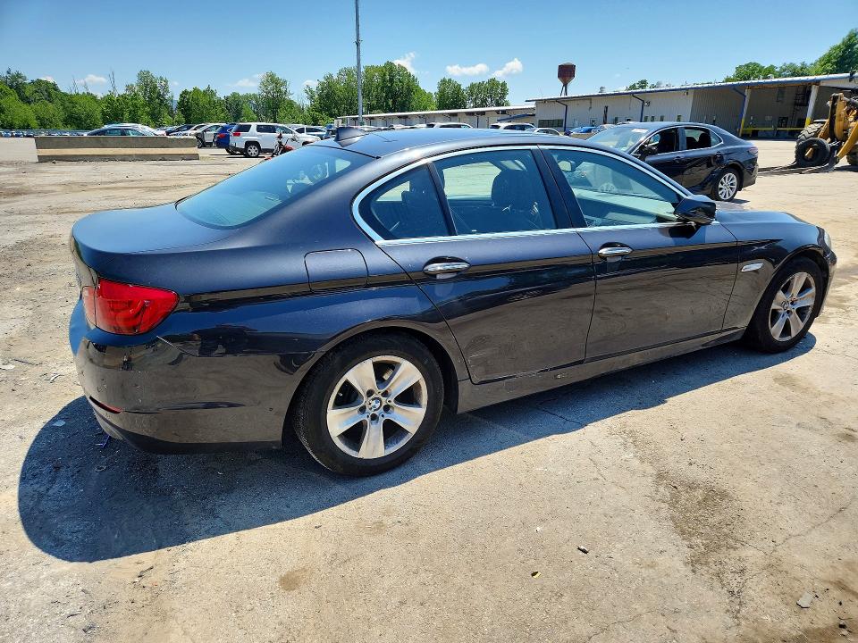 Photo 3 from auction – 2013 BMW 528 with VIN WBAXH5C53DDW16122