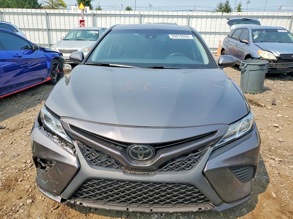 Photo 5 from auction – 2020 TOYOTA CAMRY with VIN 4T1G11AK2LU873940