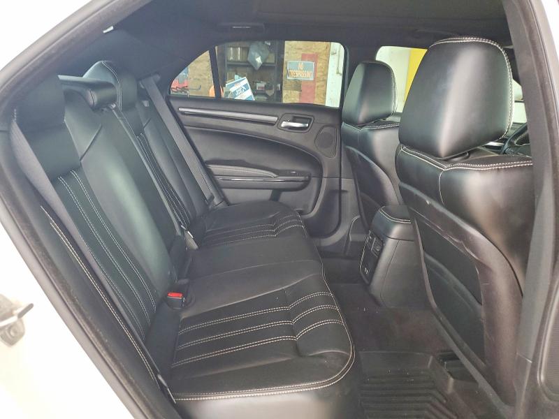 Photo 10 from auction – 2016 CHRYSLER 300 with VIN 2C3CCAGG1GH298744