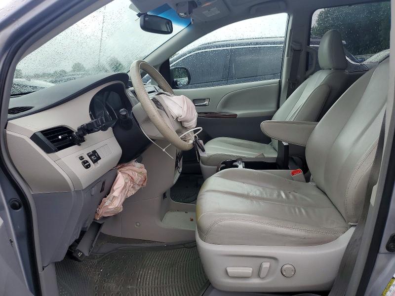 Photo 7 from auction – 2013 TOYOTA SIENNA with VIN 5TDDK3DC4DS067138