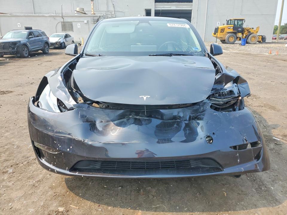 Photo 5 from auction – 2024 TESLA MODEL Y with VIN 7SAYGDEE2RF036655