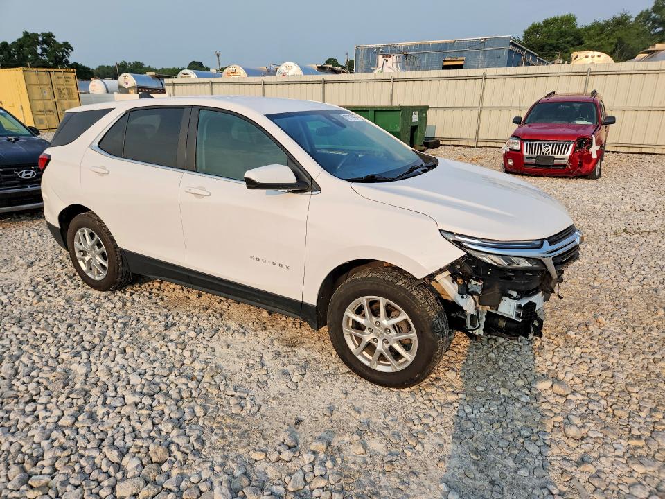 Photo 4 from auction – 2023 CHEVROLET EQUINOX with VIN 3GNAXTEG3PL107331