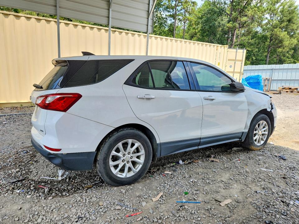 Photo 3 from auction – 2018 CHEVROLET EQUINOX with VIN 3GNAXREV8JS543705