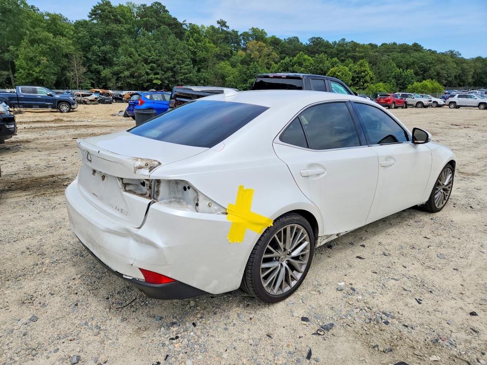 Photo 3 from auction – 2016 LEXUS IS with VIN JTHCM1D26G5014368