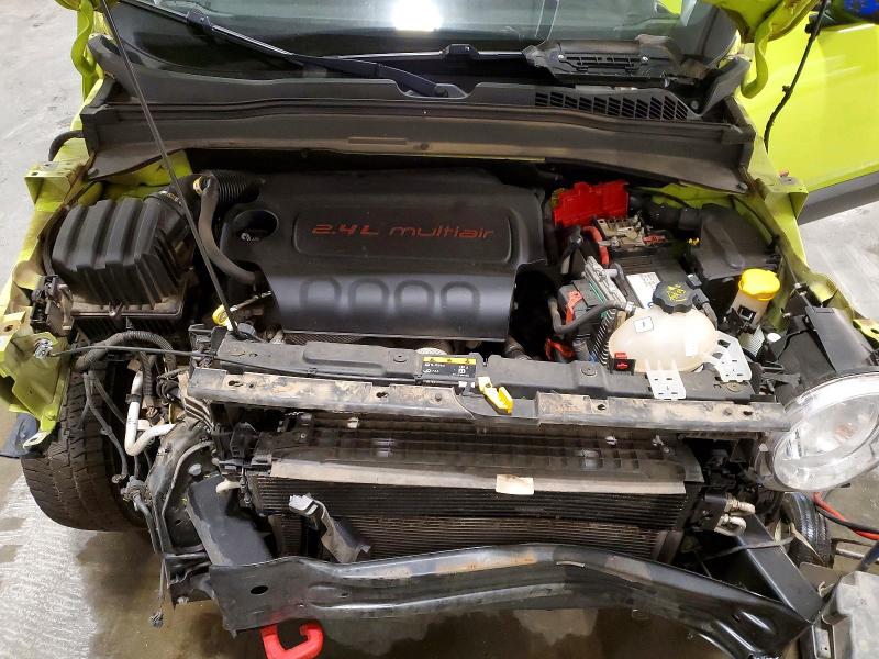 Photo 12 from auction – 2018 JEEP RENEGADE with VIN ZACCJBCB2JPH86737