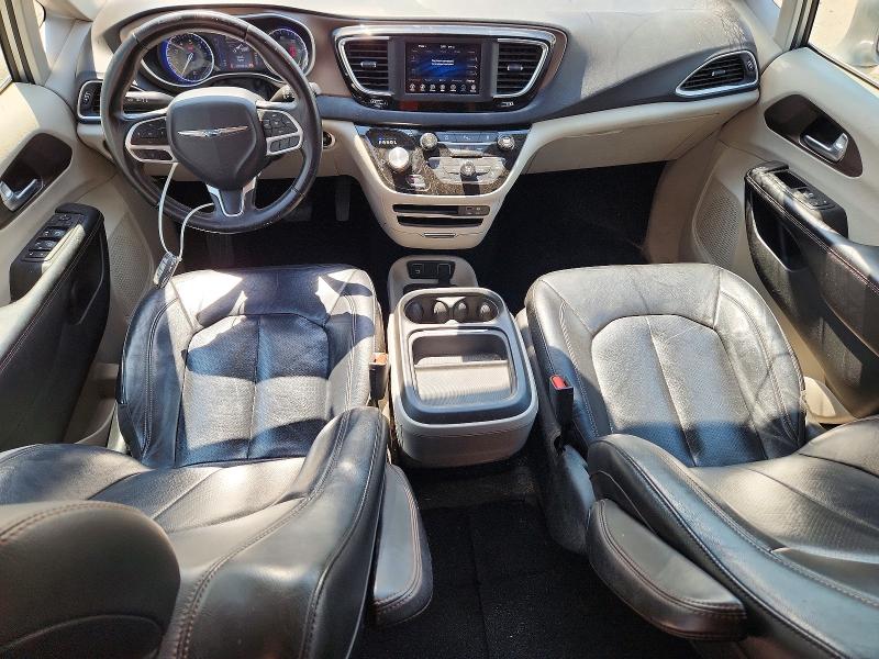 Photo 8 from auction – 2018 CHRYSLER PACIFICA with VIN 2C4RC1BG7JR290484
