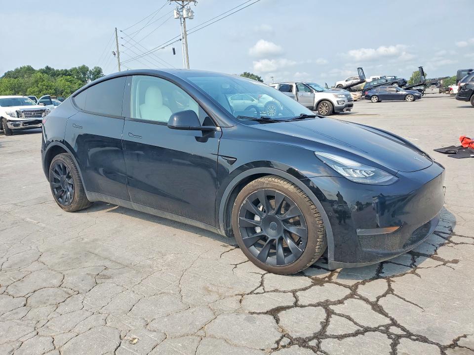 Photo 4 from auction – 2020 TESLA MODEL Y with VIN 5YJYGDEE8LF025843