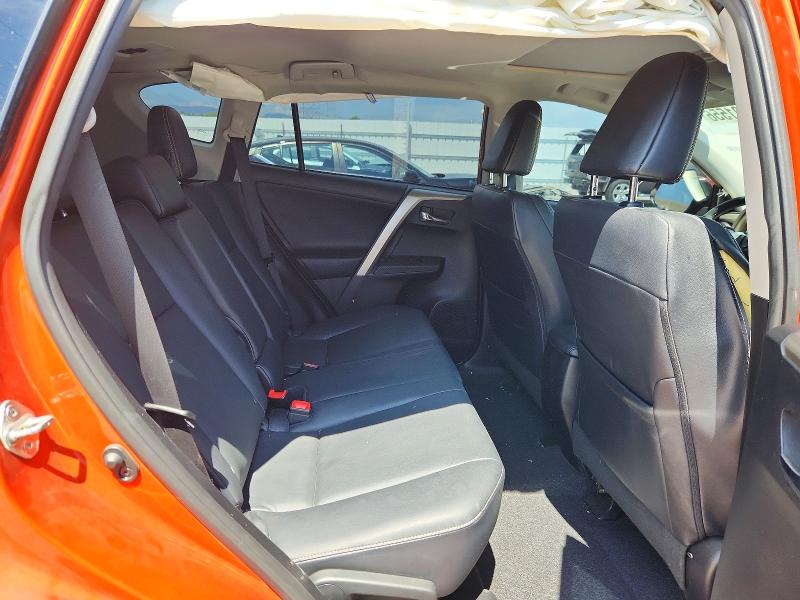 Photo 11 from auction – 2015 TOYOTA RAV4 with VIN 2T3DFREV0FW266132