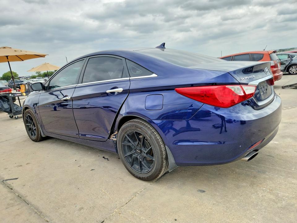 Photo 2 from auction – 2011 HYUNDAI SONATA with VIN 5NPEC4AB2BH179541