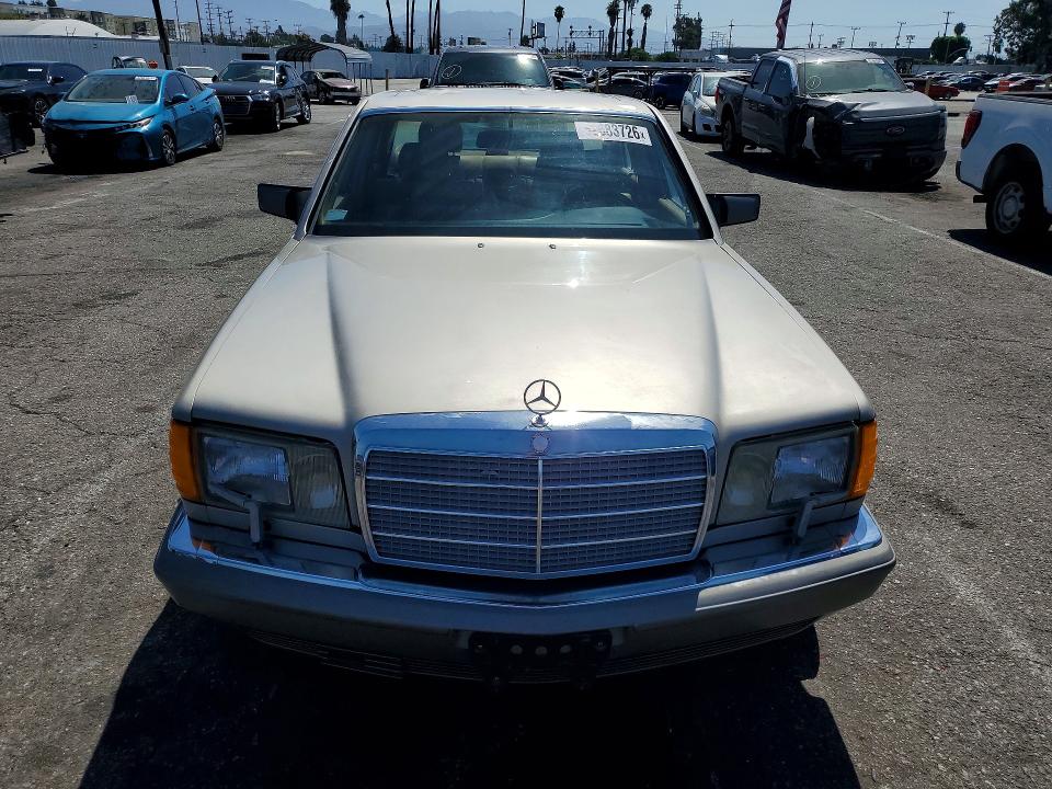 Photo 5 from auction – 1988 MERCEDES-BENZ 560 with VIN WDBCA39D2JA394998
