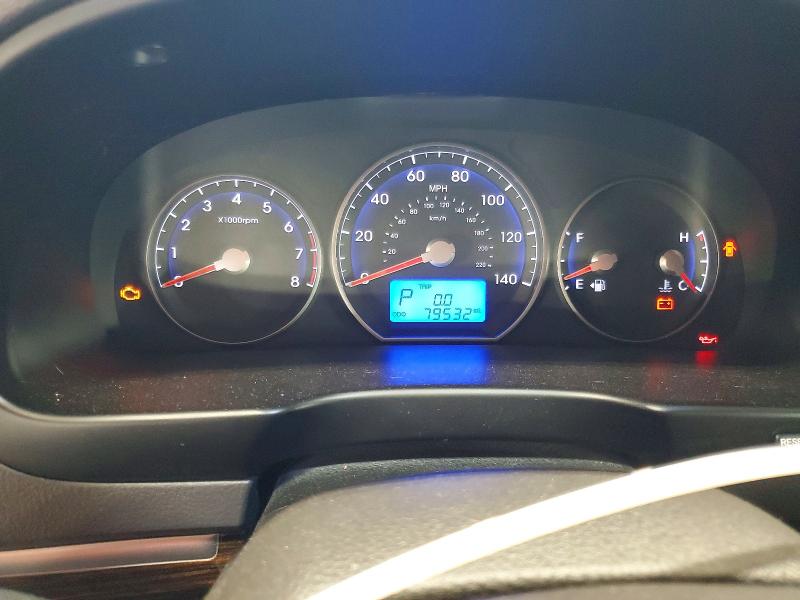 Photo 9 from auction – 2011 HYUNDAI SANTA FE with VIN 5XYZGDAB6BG041210
