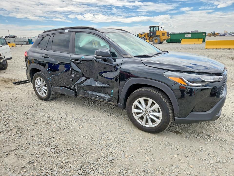 Photo 4 from auction – 2022 TOYOTA COROLLA CROSS with VIN 7MUBAABG3NV028052