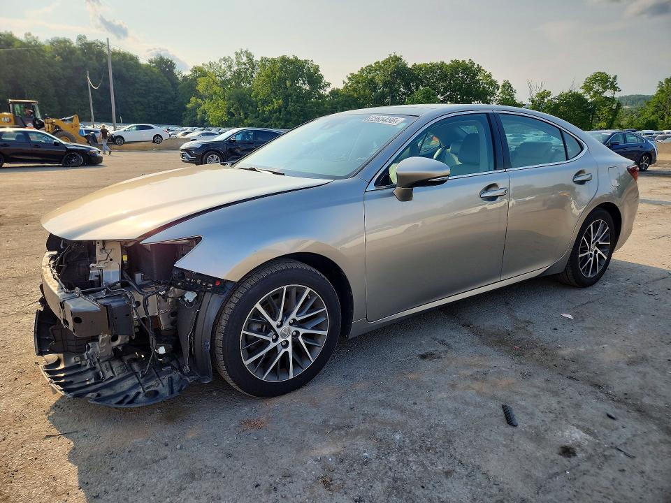 LEXUS ES 2018 z numerem VIN 58ABK1GG9JU109440 - Zdjęcie z aukcji
