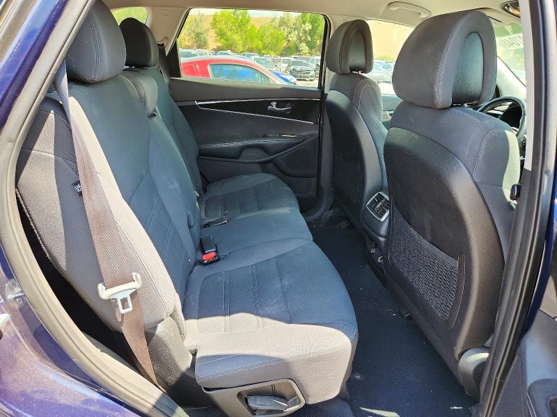 Photo 11 from auction – 2016 KIA SORENTO with VIN 5XYPGDA37GG063711