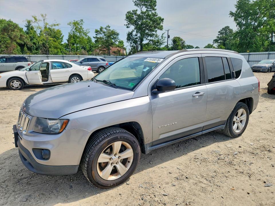 JEEP COMPASS 2015 with VIN 1C4NJDBB3FD416621 - Photo from auction