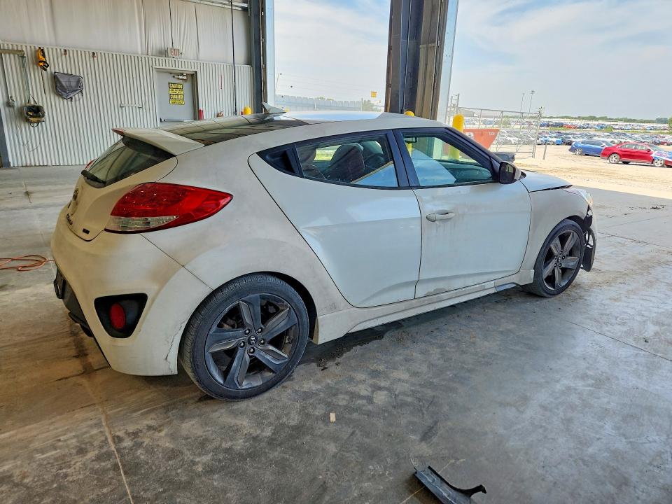 Photo 3 from auction – 2014 HYUNDAI VELOSTER with VIN KMHTC6AE1EU209079