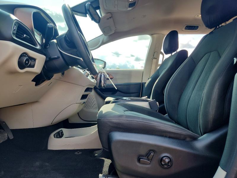 Photo 7 from auction – 2018 CHRYSLER PACIFICA with VIN 2C4RC1FG0JR113365