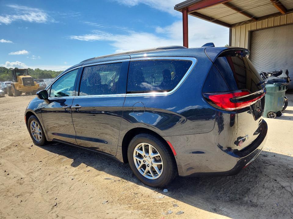 Photo 2 from auction – 2021 CHRYSLER PACIFICA with VIN 2C4RC1FG6MR500524