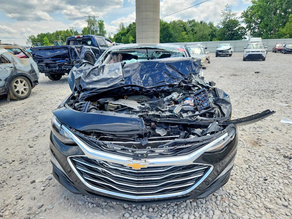 Photo 5 from auction – 2021 CHEVROLET MALIBU with VIN 1G1ZD5ST3MF084472