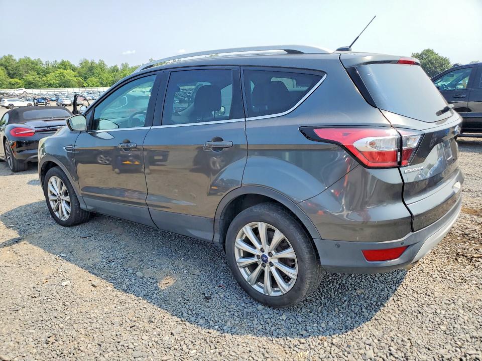 Photo 2 from auction – 2017 FORD ESCAPE with VIN 1FMCU9JD9HUC82338