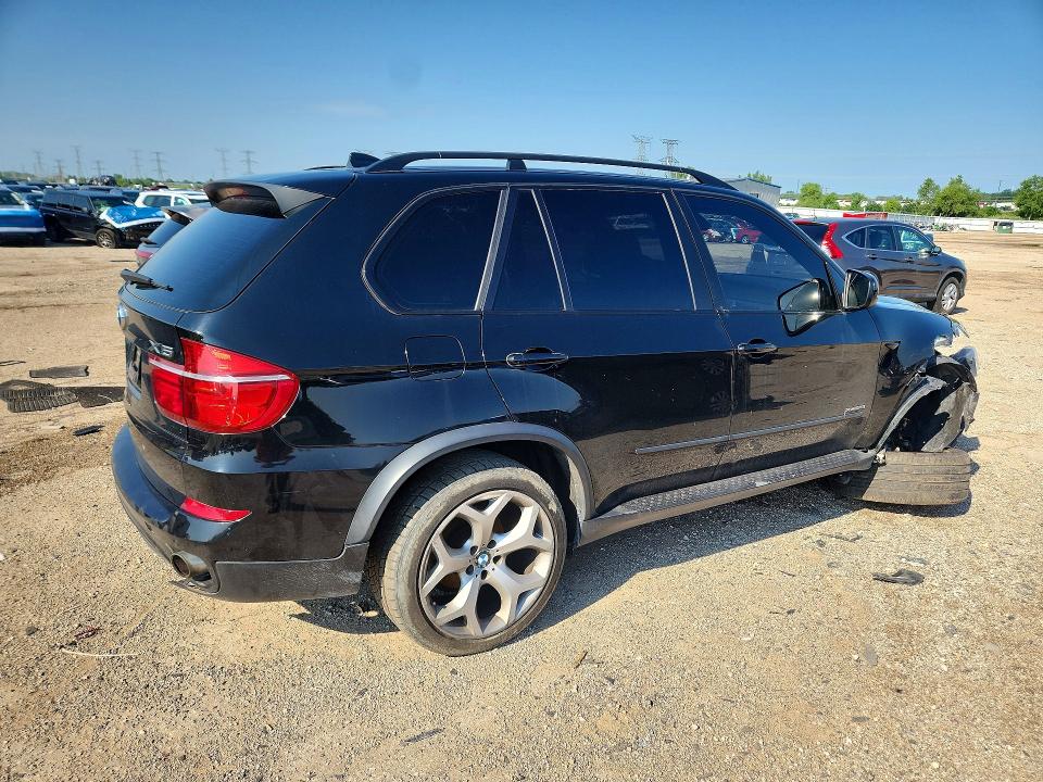 Photo 3 from auction – 2011 BMW X5 with VIN 5UXZV4C5XBL742123