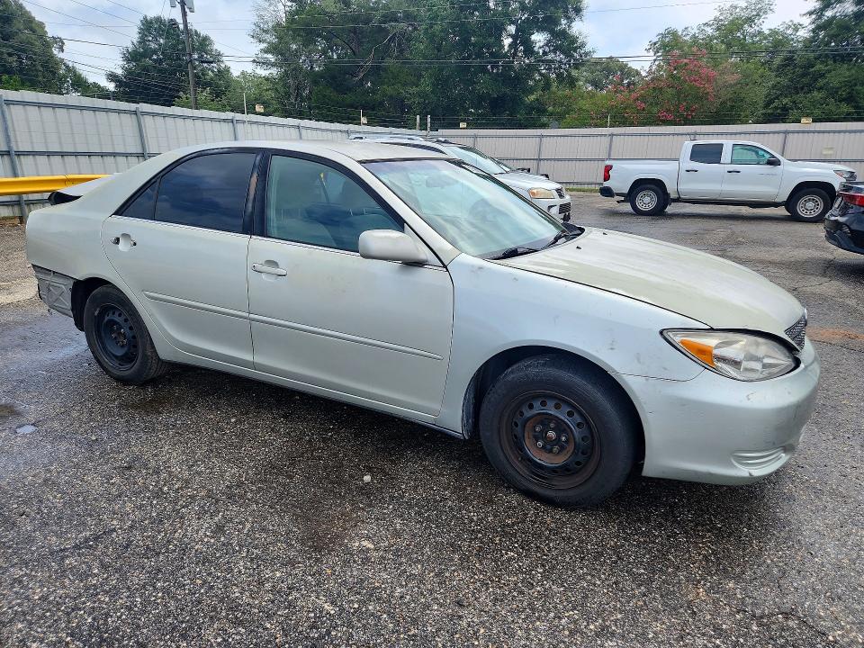 Photo 4 from auction – 2003 TOYOTA CAMRY with VIN 4T1BE32K93U724241