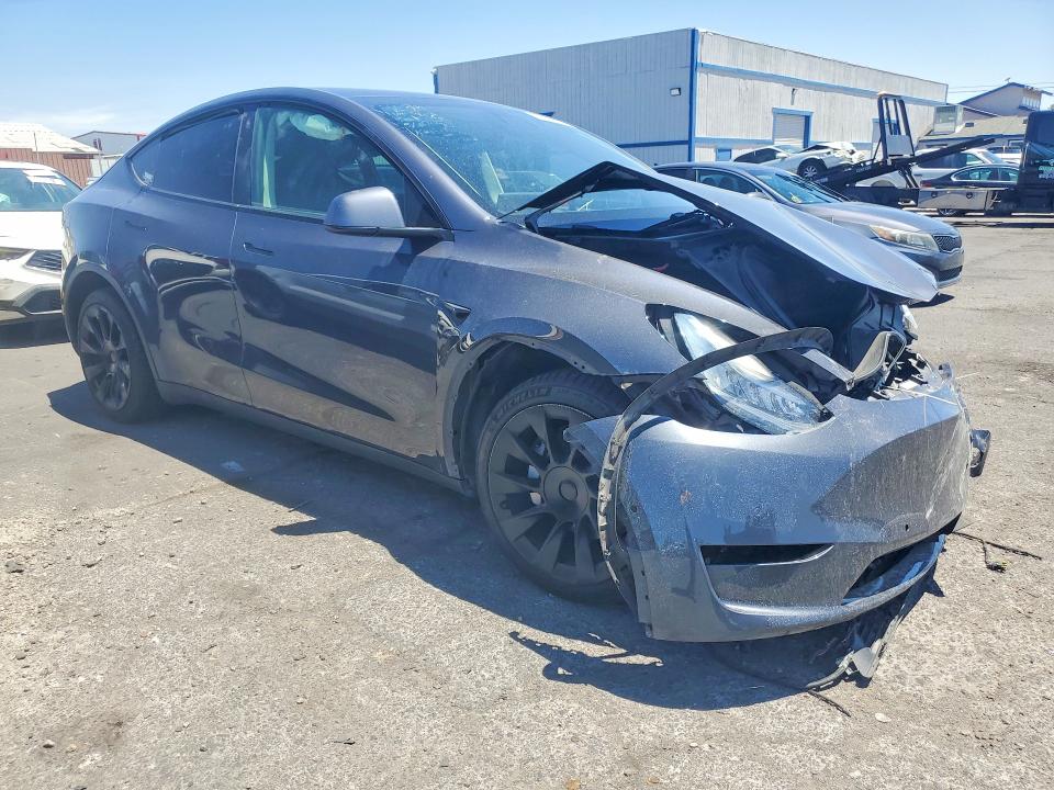 Foto 4 de la subasta – 2021 TESLA MODEL Y con VIN 5YJYGDEE1MF143802