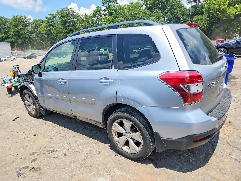 Photo 2 from auction – 2015 SUBARU FORESTER with VIN JF2SJADC0FH442756