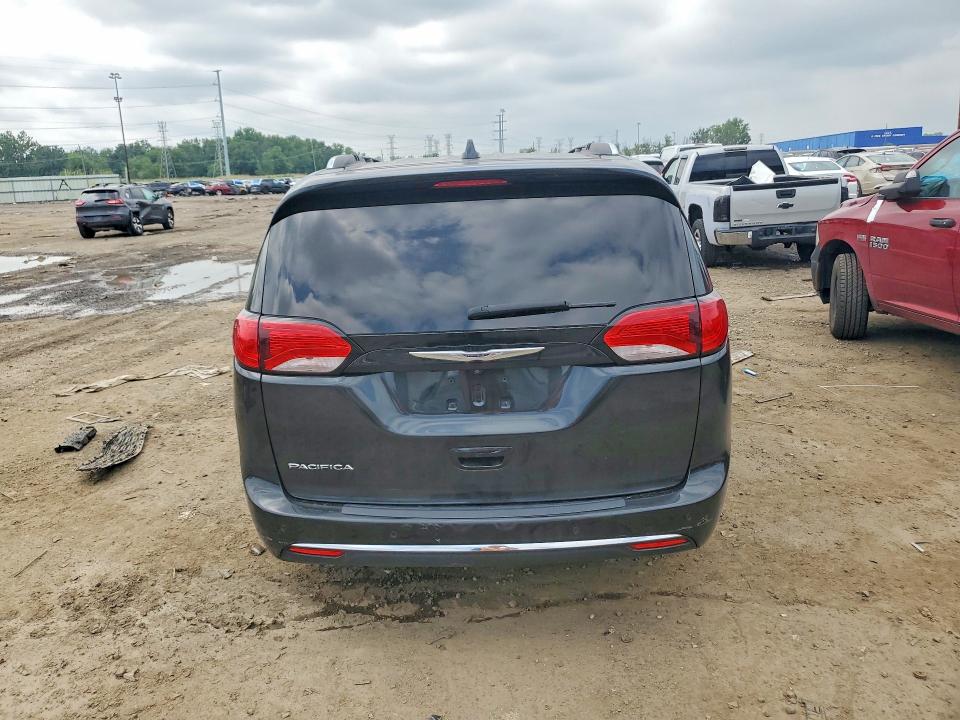 Photo 6 from auction – 2019 CHRYSLER PACIFICA with VIN 2C4RC1BG5KR526180