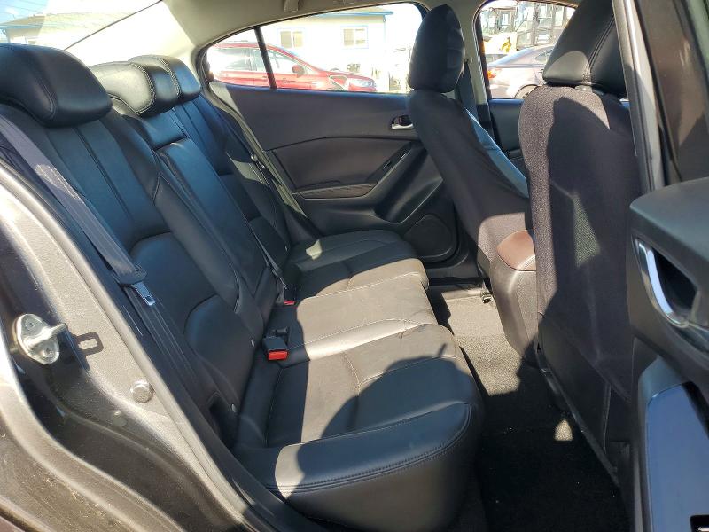 Photo 10 from auction – 2018 MAZDA 3 with VIN 3MZBN1V32JM204846