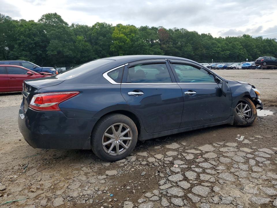 Photo 3 from auction – 2013 NISSAN ALTIMA with VIN 1N4AL3AP2DC190161