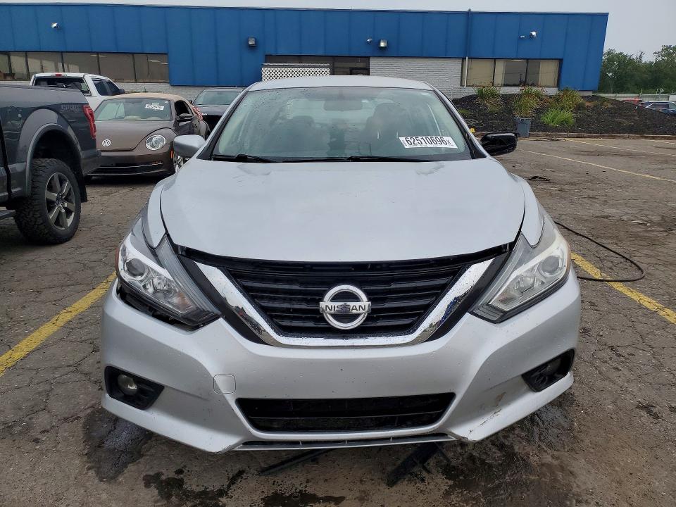 Photo 5 from auction – 2018 NISSAN ALTIMA with VIN 1N4AL3AP6JC190031