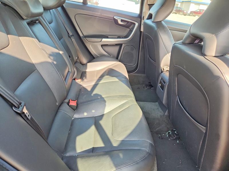 Photo 10 from auction – 2015 VOLVO S60 with VIN YV140MFB6F1313178