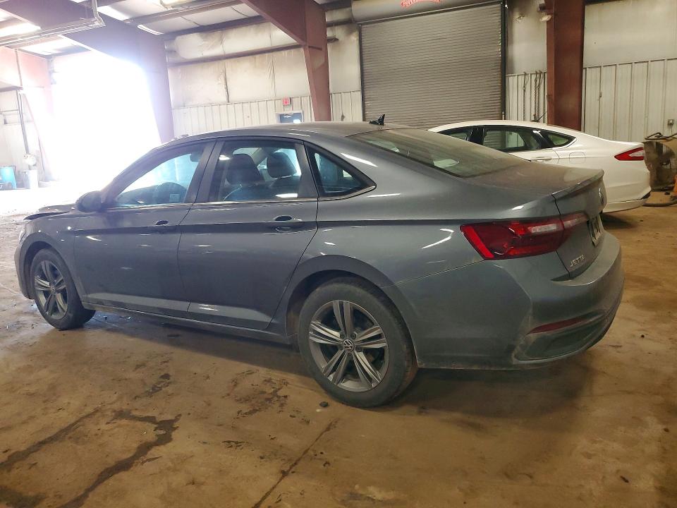 Photo 2 from auction – 2024 VOLKSWAGEN JETTA with VIN 3VWEM7BU2RM039439