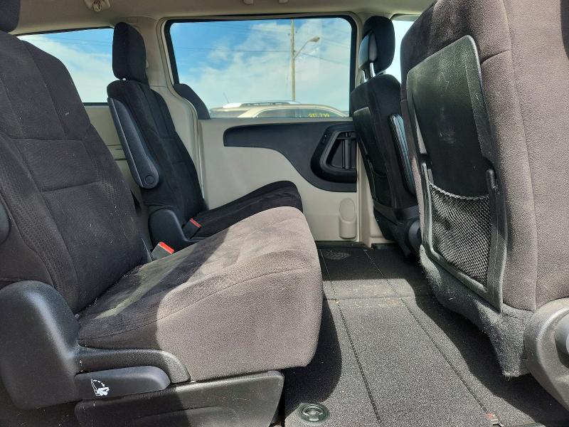 Photo 11 from auction – 2011 CHRYSLER TOWN & COUNTRY with VIN 2A4RR5DG2BR611376