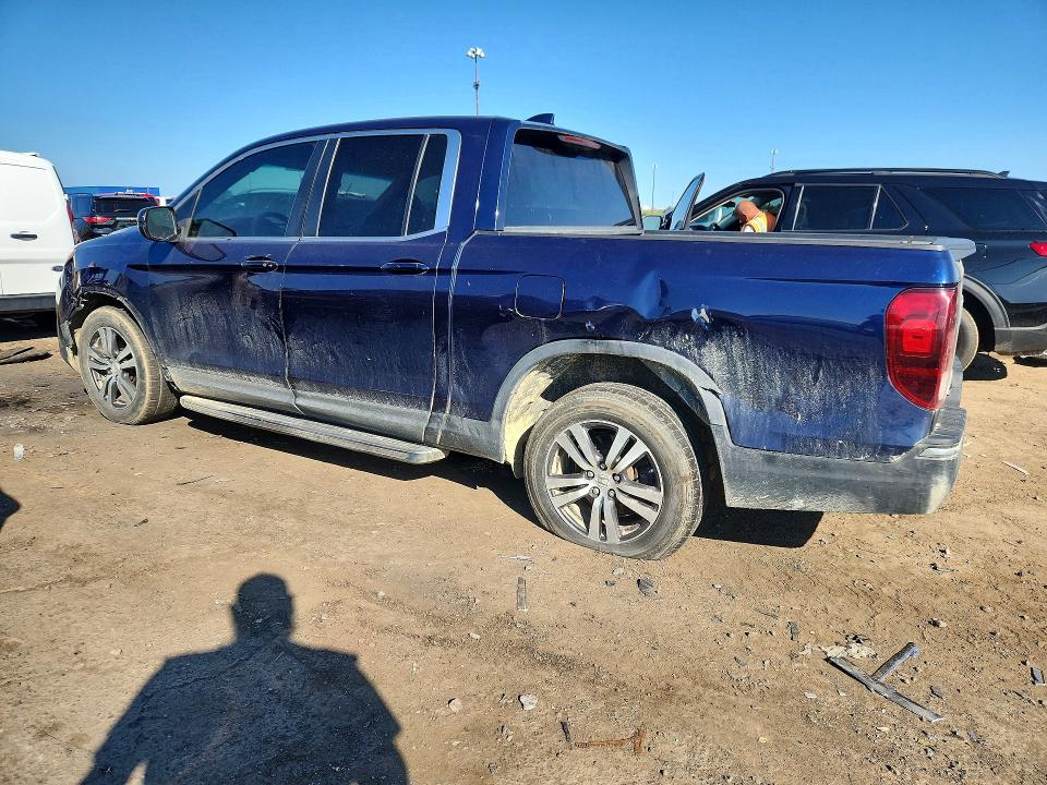 Photo 2 from auction – 2017 HONDA RIDGELINE with VIN 5FPYK2F49HB004734