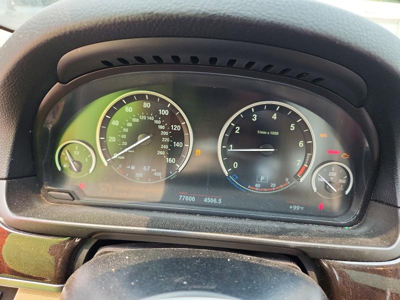 Photo 9 from auction – 2016 BMW 528 with VIN WBA5A5C57GD525936