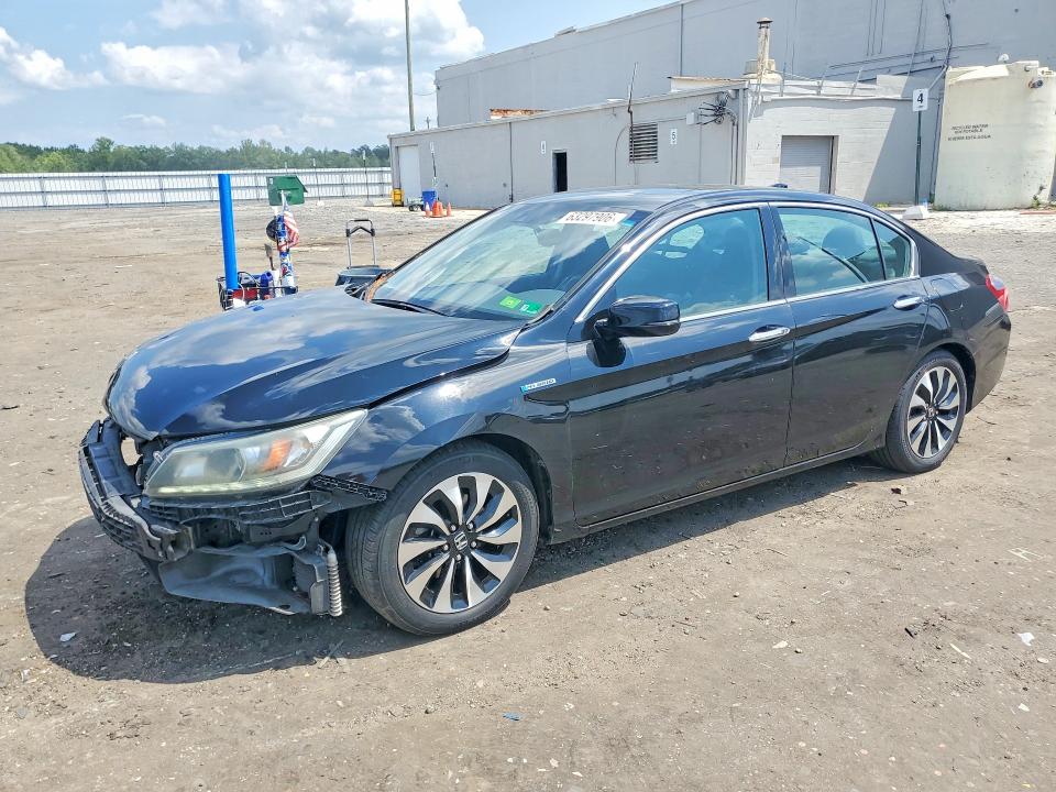 HONDA ACCORD 2015 with VIN 1HGCR6F58FA014130 - Photo from auction