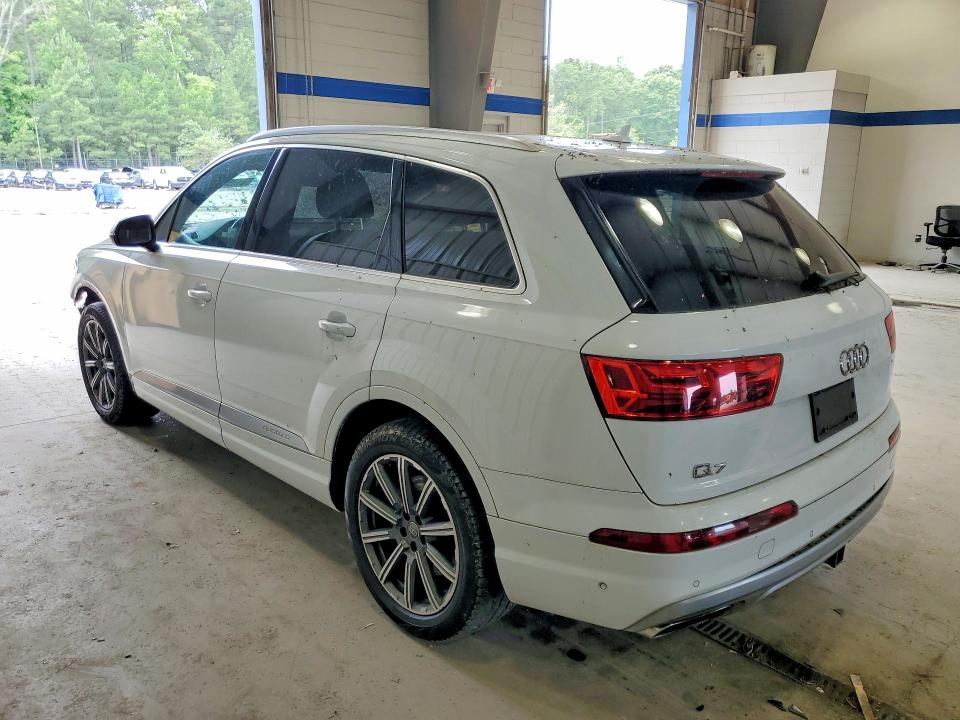 Photo 2 from auction – 2019 AUDI Q7 with VIN WA1LAAF78KD000161
