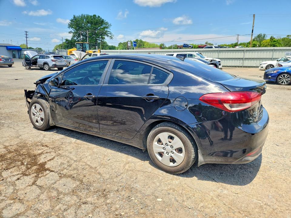 Photo 2 from auction – 2018 KIA FORTE with VIN 3KPFK4A77JE197135